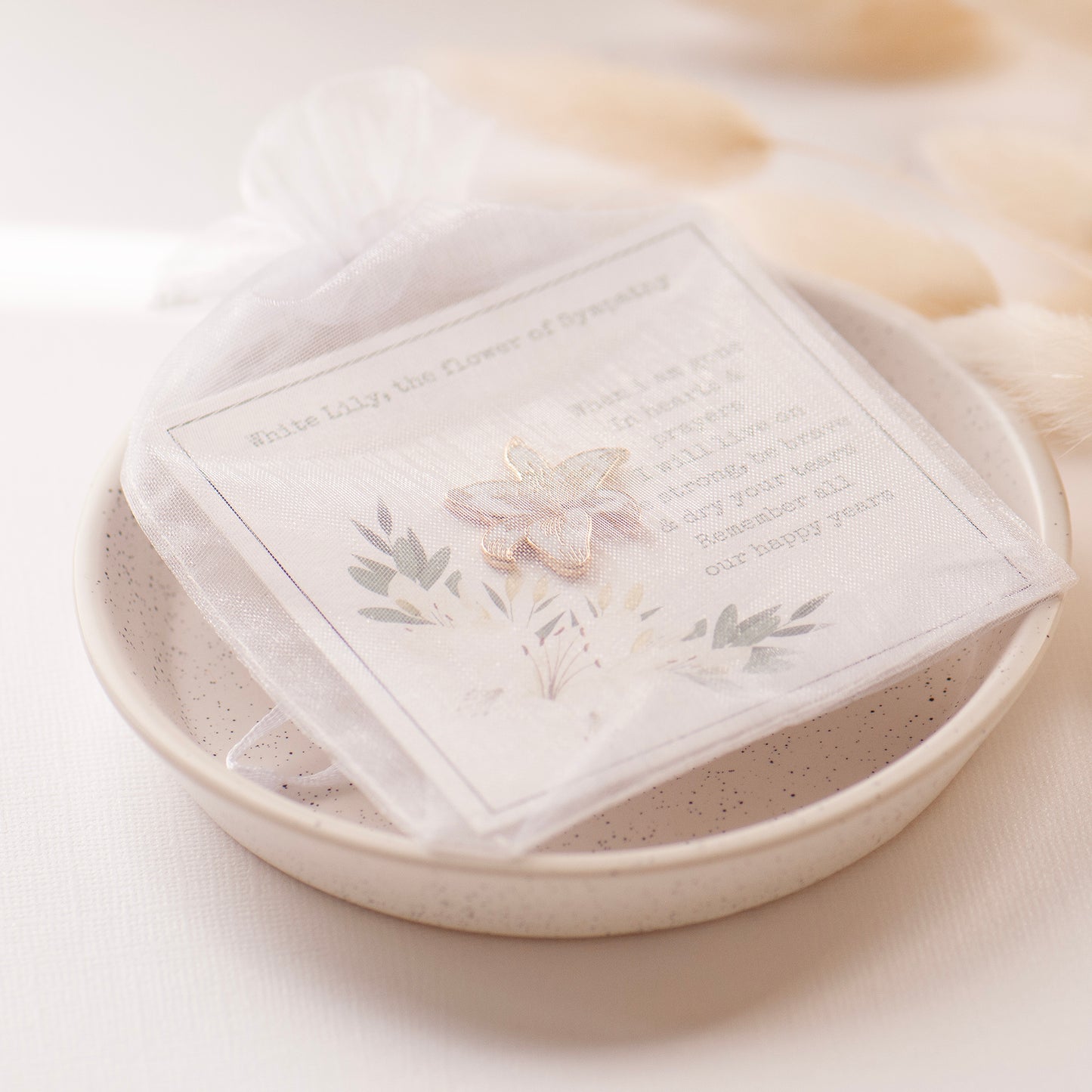 White & gold stargazer lily flower on my bespoke remembrance gift card in a white chiffon pouch read for gifting, gifts under £10