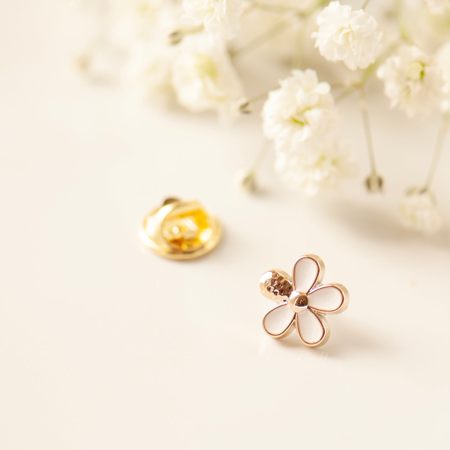 five petal white flower modesty pin