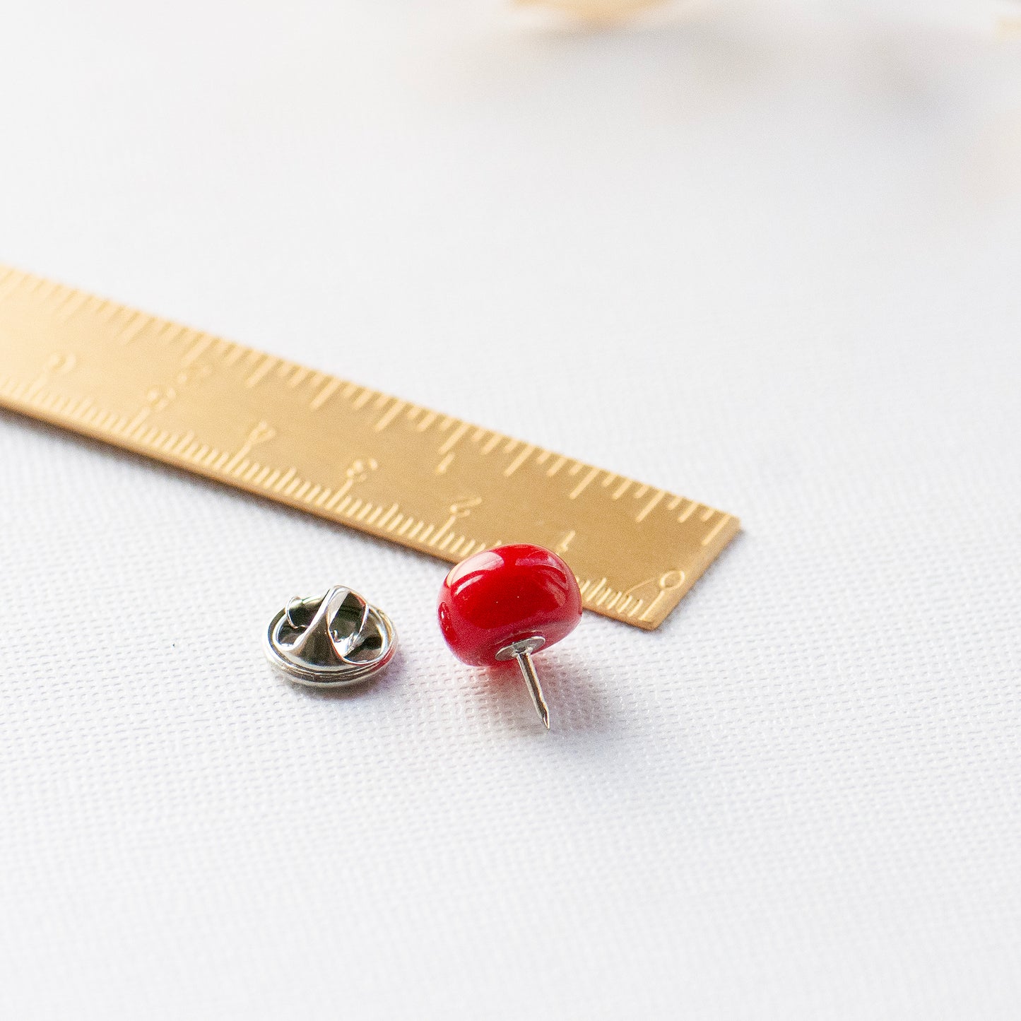 10mm / 1 cm approximately red modesty pin