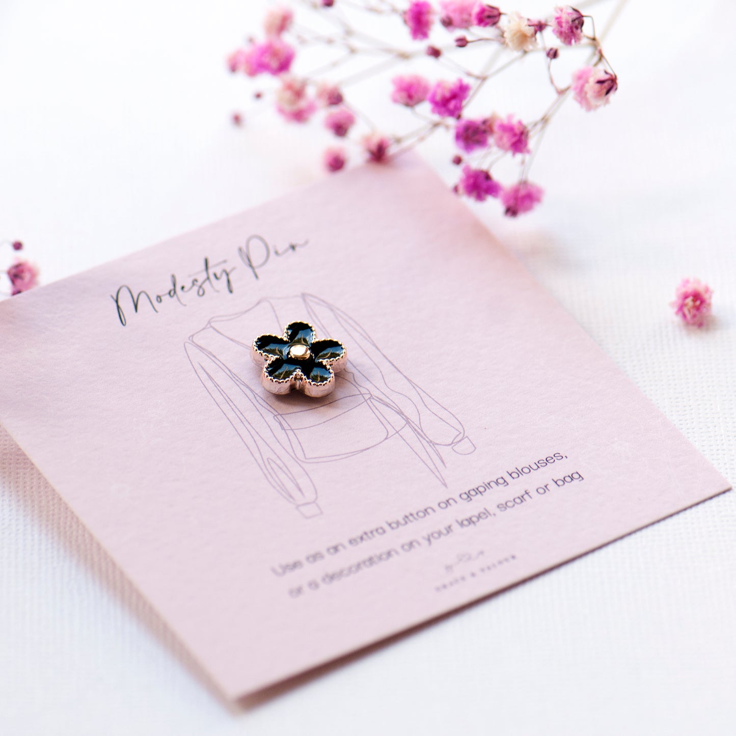 Black flower modesty pin on bespoke modesty pin gift card