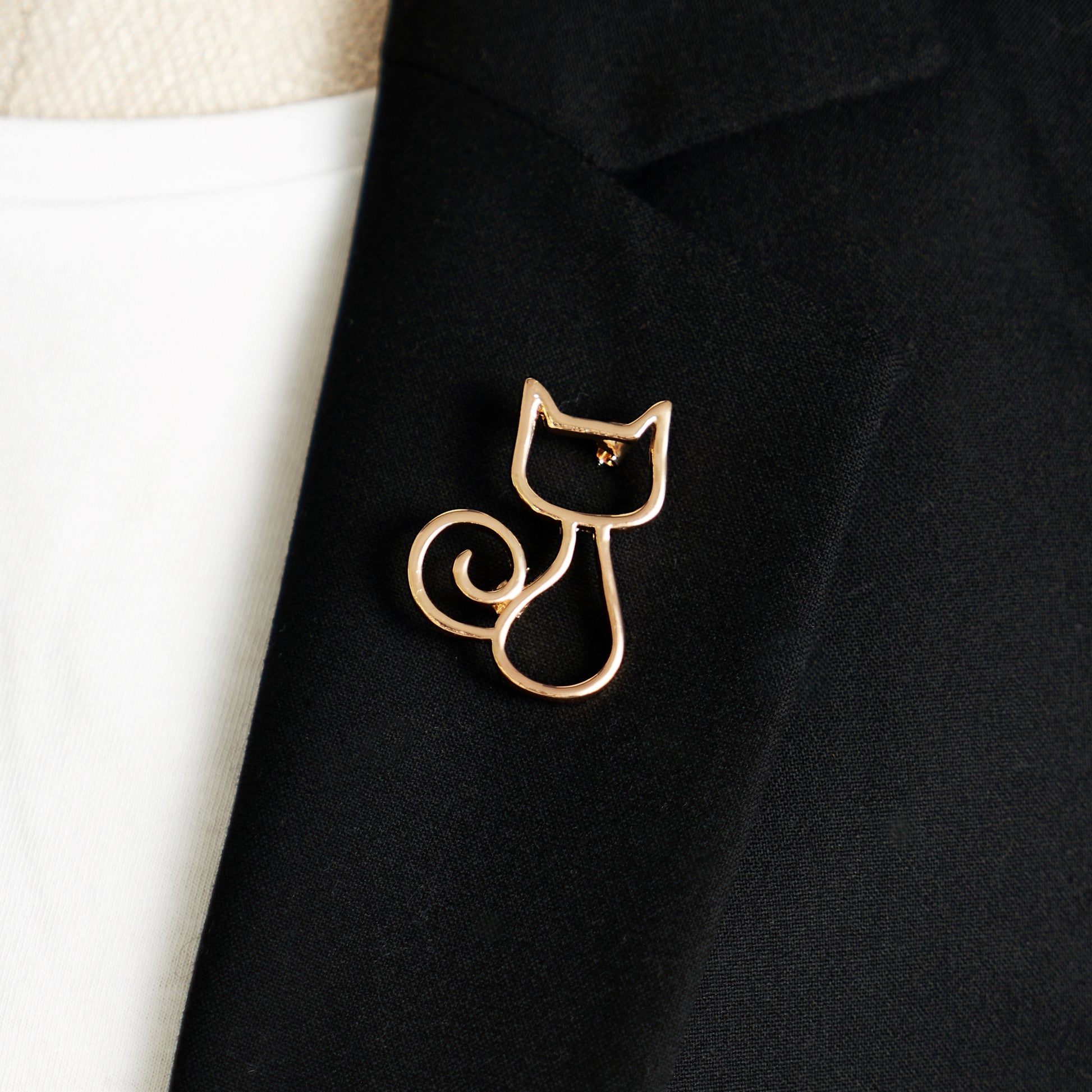 Cat outline lapel brooch in gold metal, animal lover gift, cat owner gift, cat lover gift, cute cat gift, gifts under £10