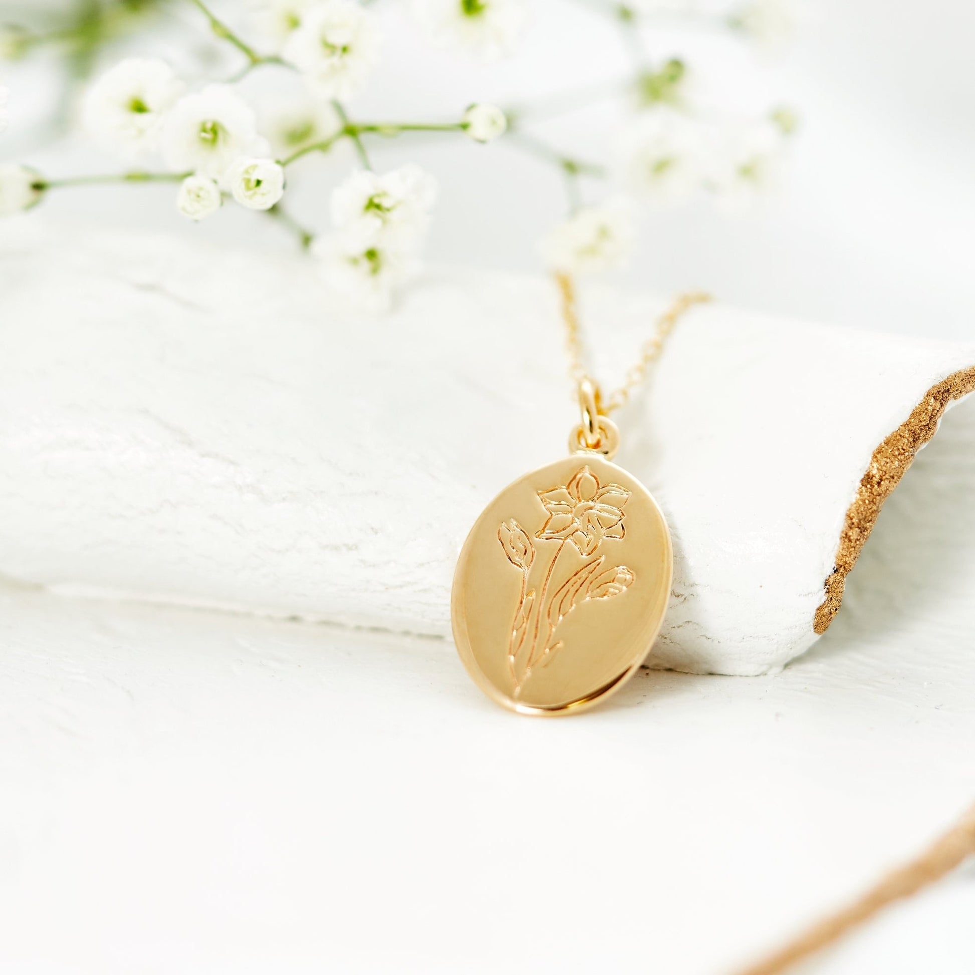 March birthflower, beautiful cheerful daffodil gold necklace, made from sterling silver and gold plated to one micron. Great gift for a march birthday girl, gift for mum, gift for mothers day, gift for her