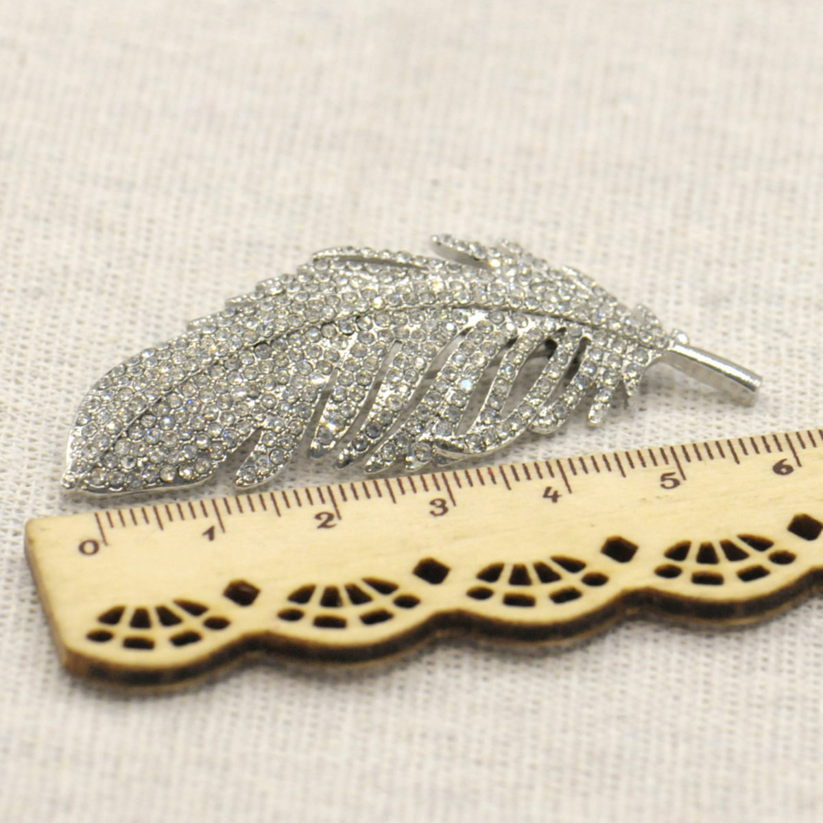 Sparkling Diamante Feather Brooch | Vintage Style Jewellery