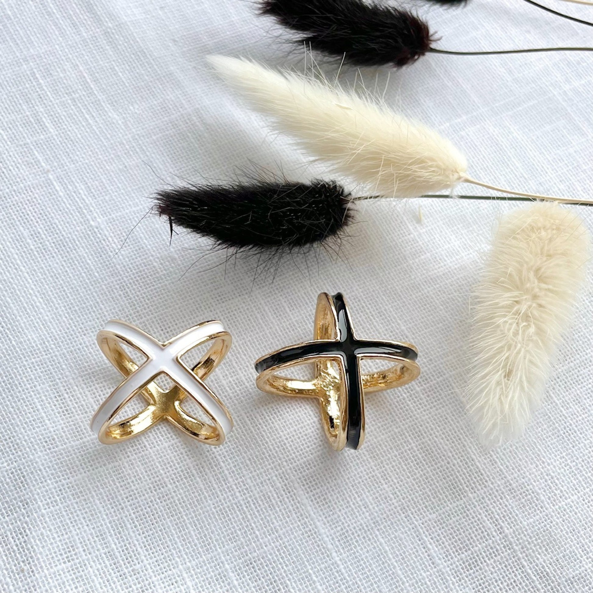 white and black scarf rings close up details
