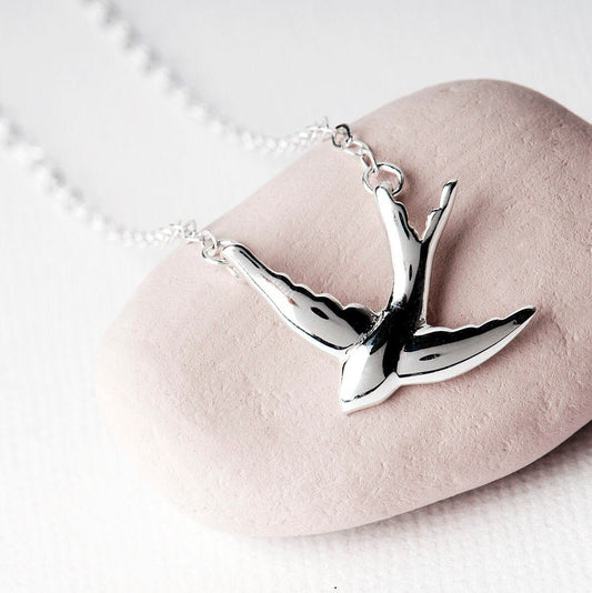 Swallow necklace sterling silver 925, gift for bird lover, freedom gift, gift for friend, travellers gift, silver necklace, gift card