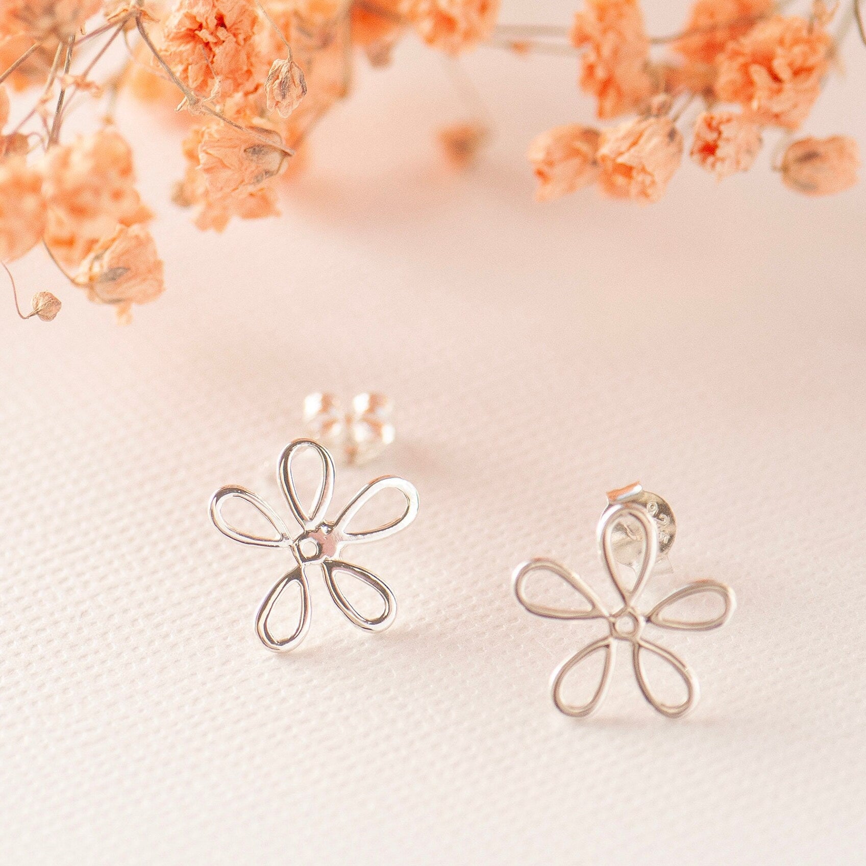 Sterling silver 925 daisy stud earrings on bespoke gift card - Every flower in its full bloom, starts as a small bud.  Gift for friend, gift of encouragement, gift for her, stud earrings silver, flower studs