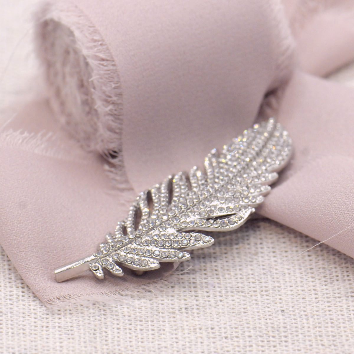 Sparkling Diamante Feather Brooch | Vintage Style Jewellery
