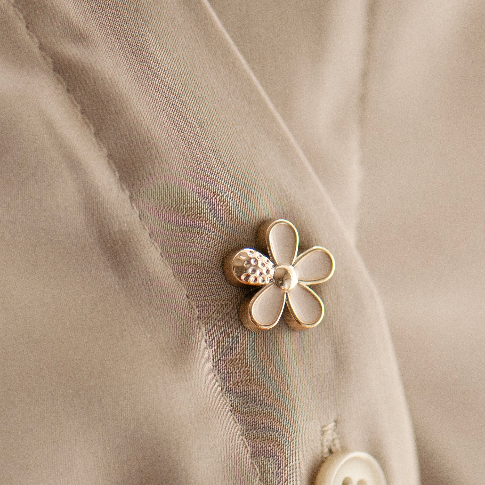 Flower White Modesty Pin – Grace and Valour