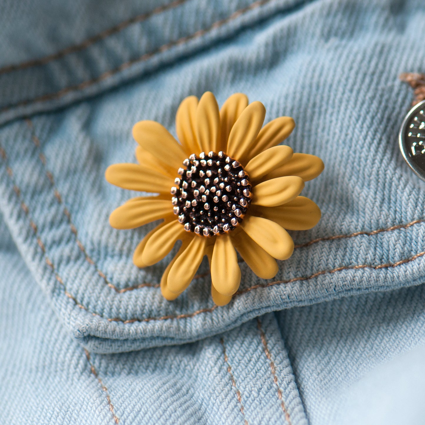 teacher wearing sunflower brooch thank you appreciation gift